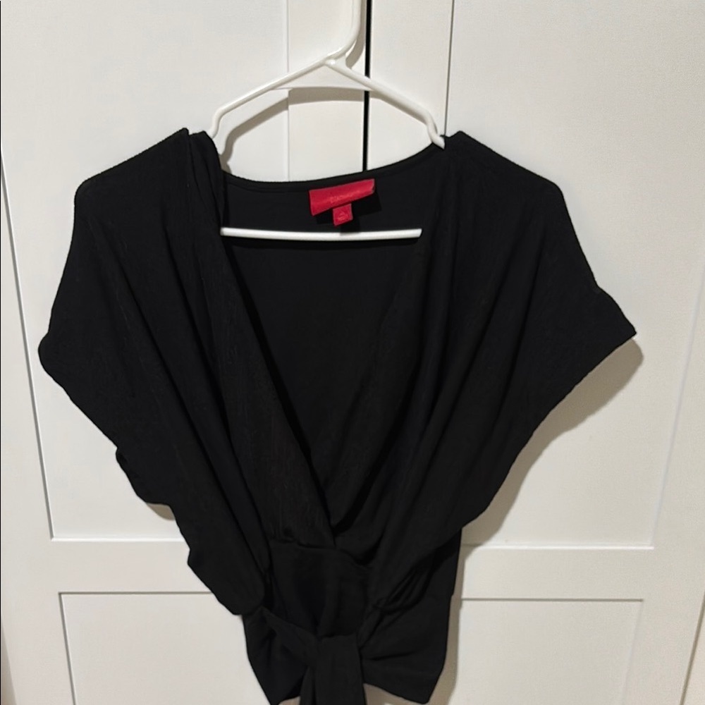 Jennifer Lopez Black Cap Sleeve Top